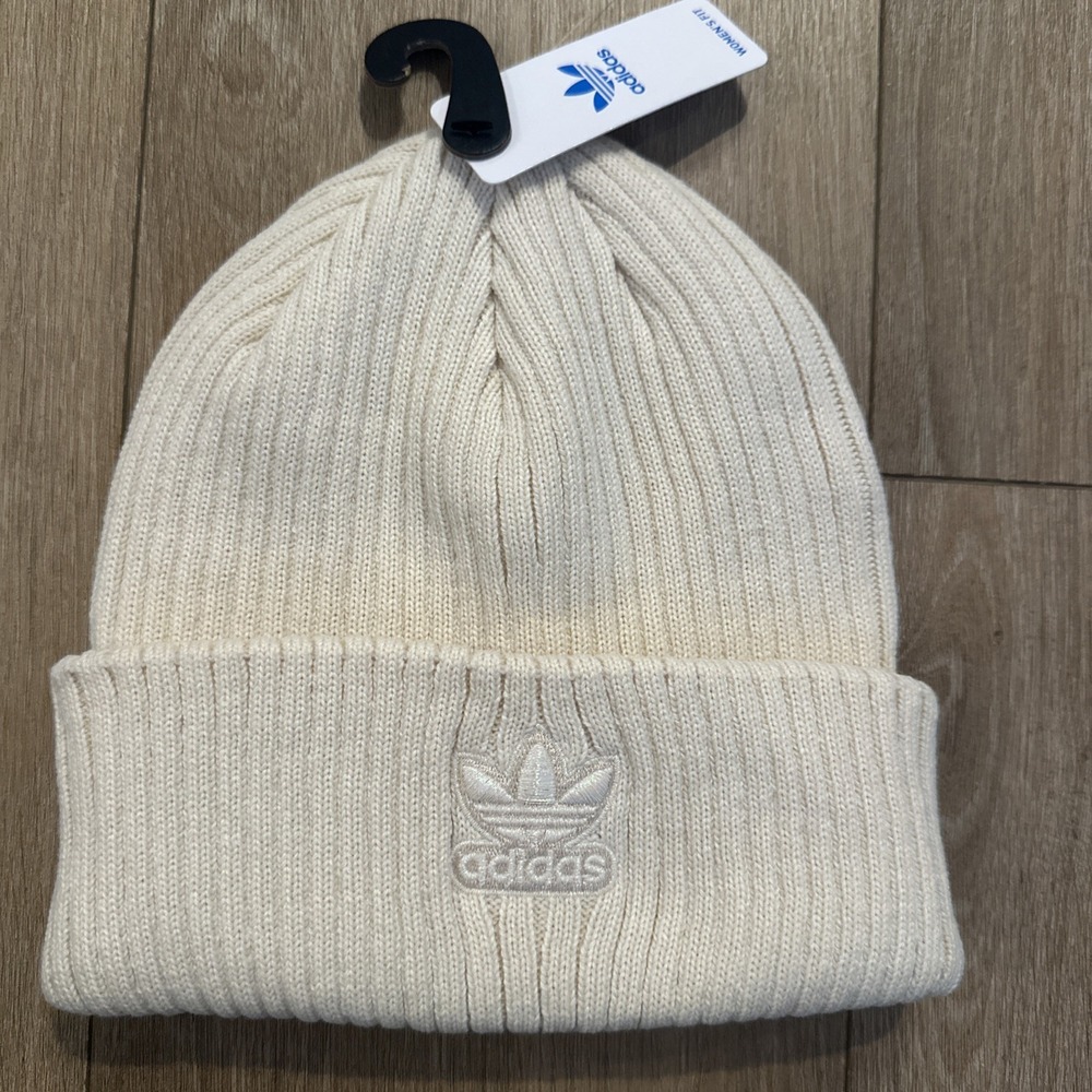 Adidas Originals Trefoil Embroidered‎ Flurry Beanie Winter White Knit Women's OS